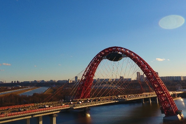 Живописный полет у Живописного моста